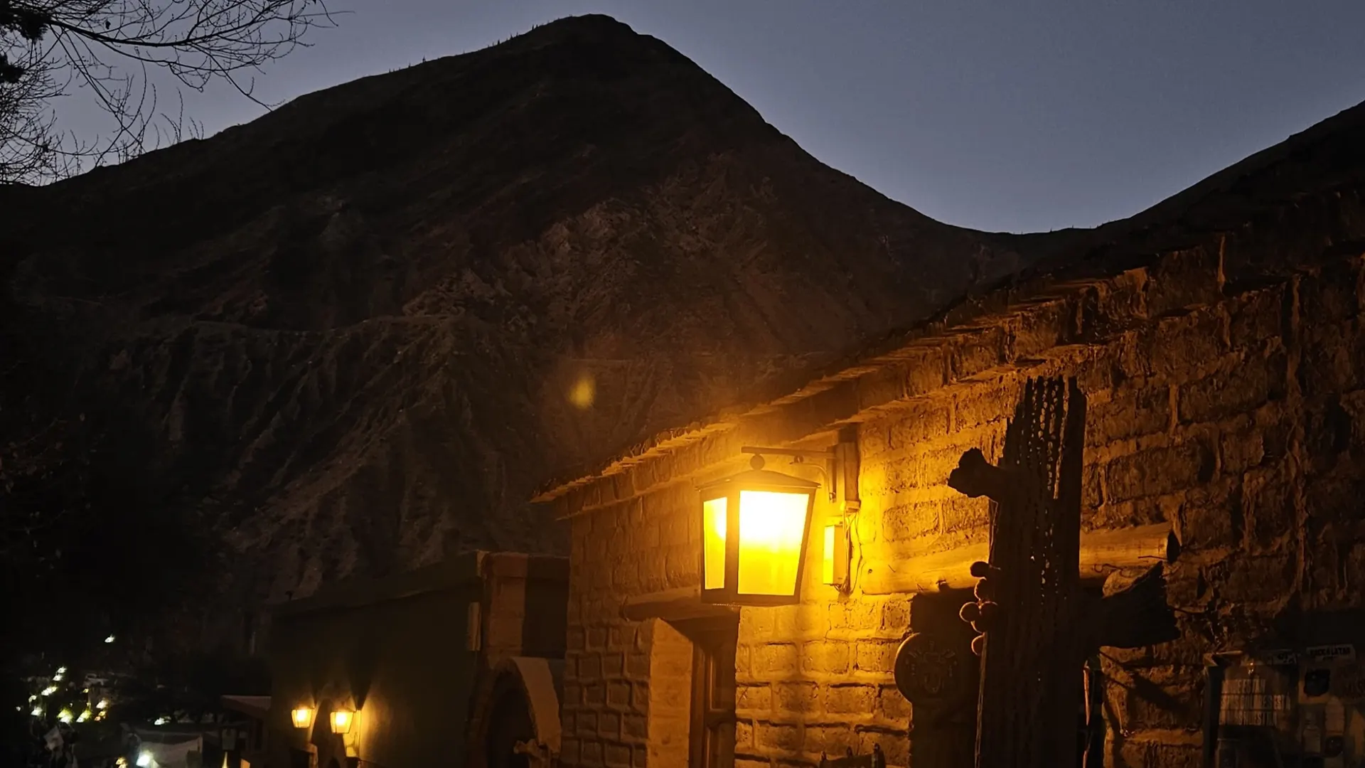 La Casa de Kuki — Lisandro, Claudia y Kuki en Purmamarca
